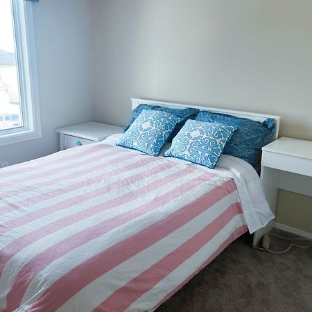 Best Garden House&3 Mins Bus Station Close C-Train&Free Parking YYC Oda fotoğraf
