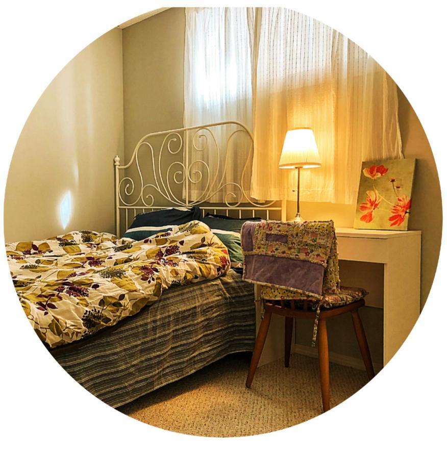 Best Garden House&3 Mins Bus Station Close C-Train&Free Parking YYC Dış mekan fotoğraf