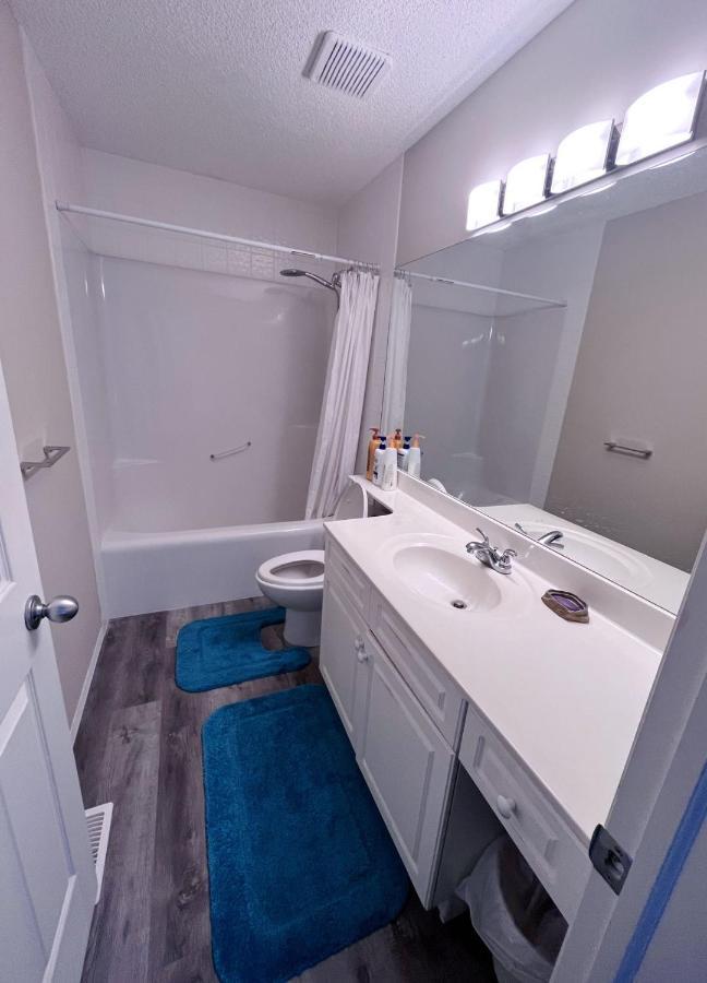 Best Garden House&3 Mins Bus Station Close C-Train&Free Parking YYC Dış mekan fotoğraf